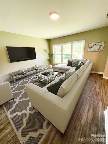 3826 Langley Road, Charlotte, NC 28215