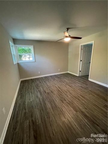 3826 Langley Road, Charlotte, NC 28215