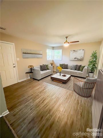 3826 Langley Road, Charlotte, NC 28215