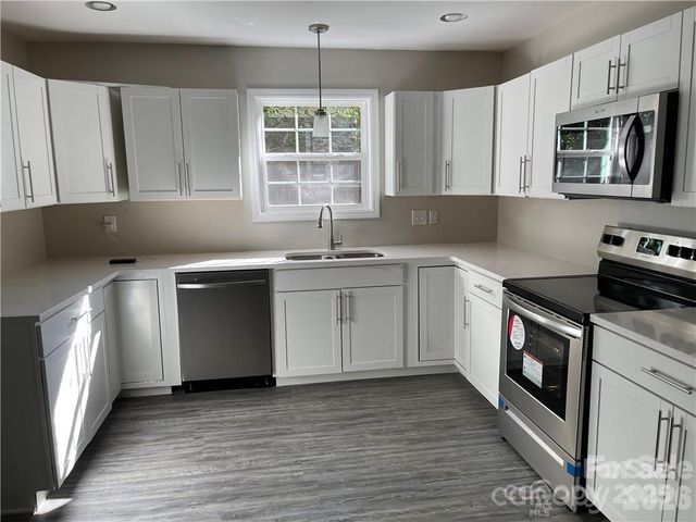 3826 Langley Road, Charlotte, NC 28215