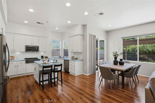 37709 Oxford Drive, Murrieta, CA 92562