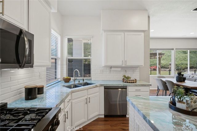 37709 Oxford Drive, Murrieta, CA 92562