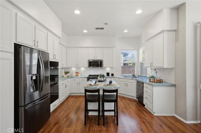 37709 Oxford Drive, Murrieta, CA 92562