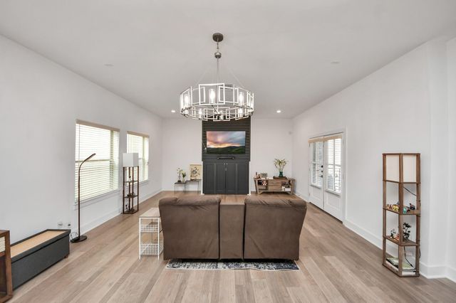 1217 Edwards Street, Houston, TX 77007