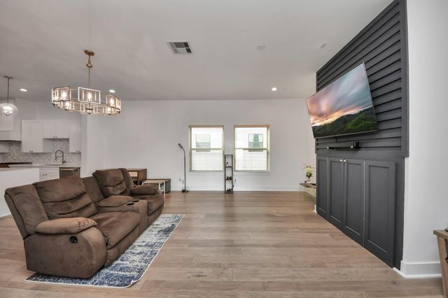 1217 Edwards Street, Houston, TX 77007