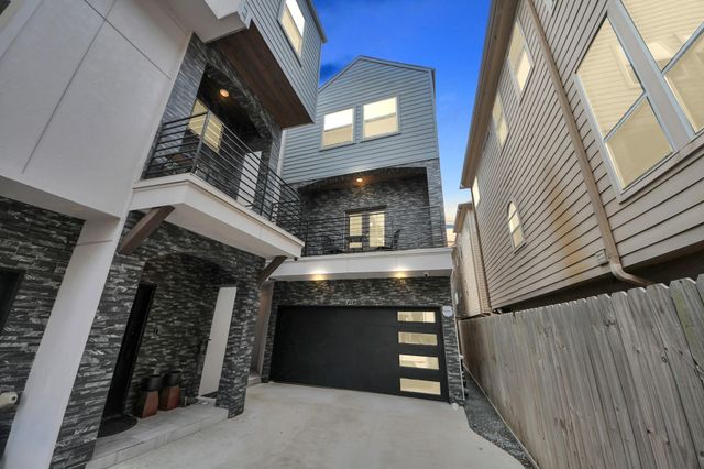 1217 Edwards Street, Houston, TX 77007