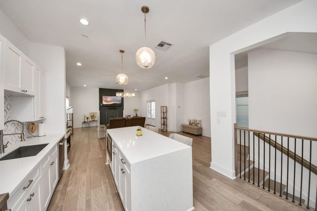 1217 Edwards Street, Houston, TX 77007