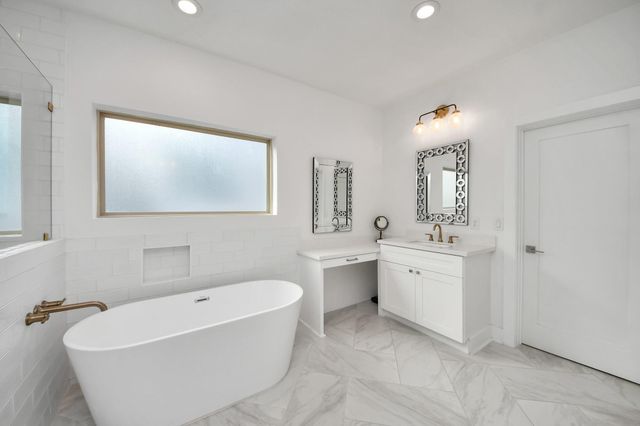 1217 Edwards Street, Houston, TX 77007