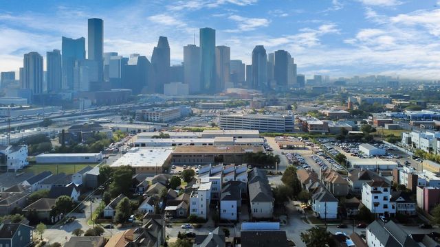 1217 Edwards Street, Houston, TX 77007