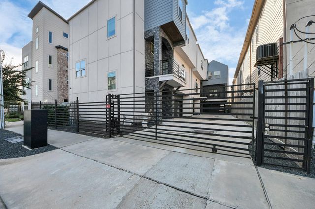 1217 Edwards Street, Houston, TX 77007