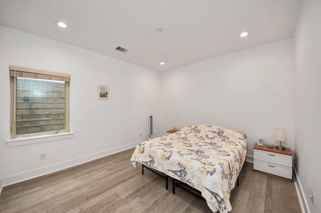 1217 Edwards Street, Houston, TX 77007