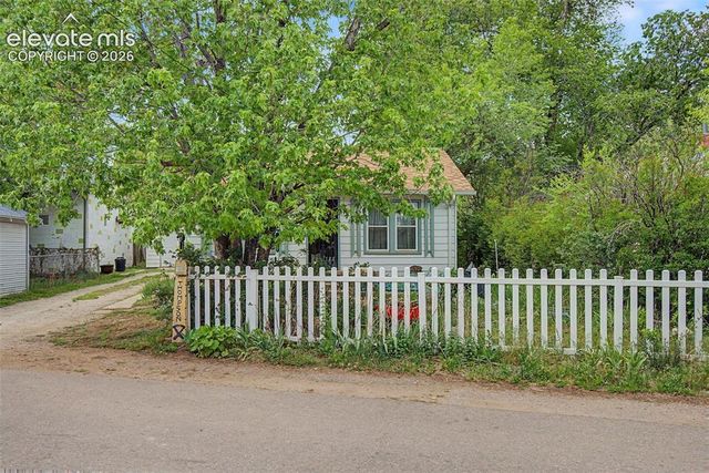 1830 Mesita Court, Colorado Springs, CO 80905