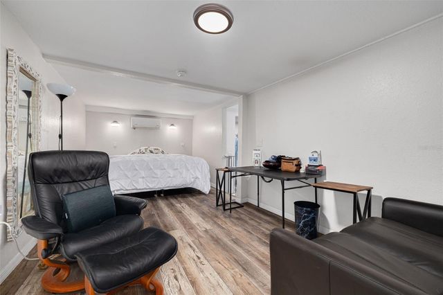 200 BROADWAY, Dunedin, FL 34698