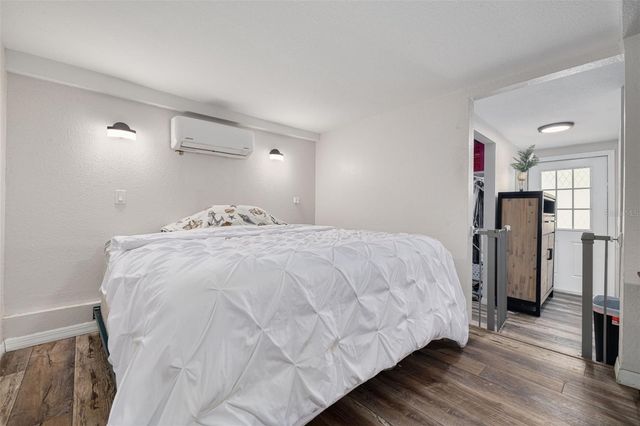 200 BROADWAY, Dunedin, FL 34698