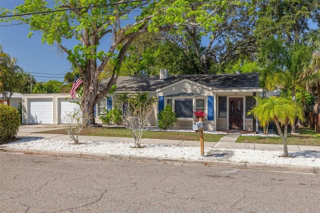 200 BROADWAY, Dunedin, FL 34698