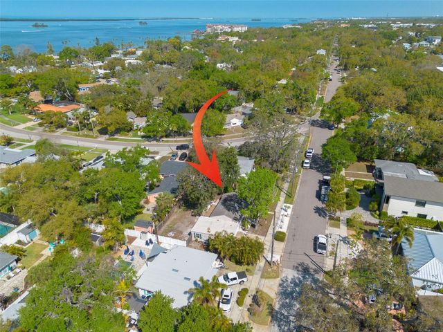 200 BROADWAY, Dunedin, FL 34698