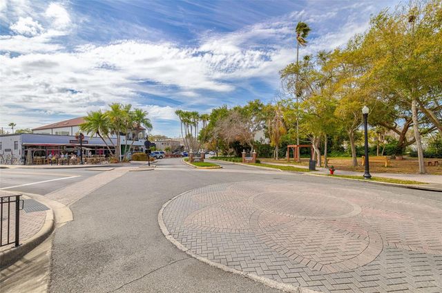 200 BROADWAY, Dunedin, FL 34698