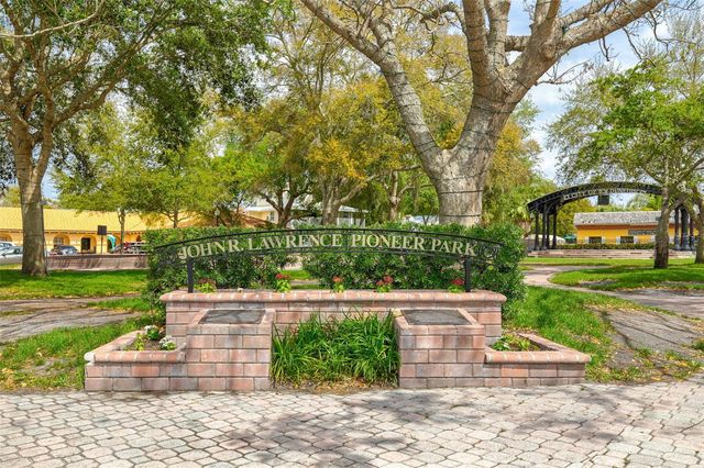 200 BROADWAY, Dunedin, FL 34698