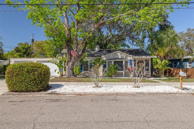 200 BROADWAY, Dunedin, FL 34698