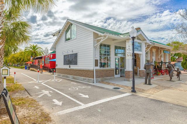 200 BROADWAY, Dunedin, FL 34698