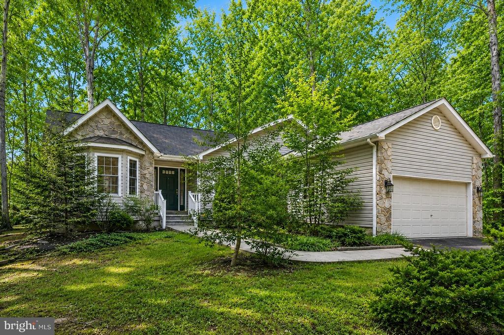 103 TALL PINES AVE, Locust Grove, VA 22508