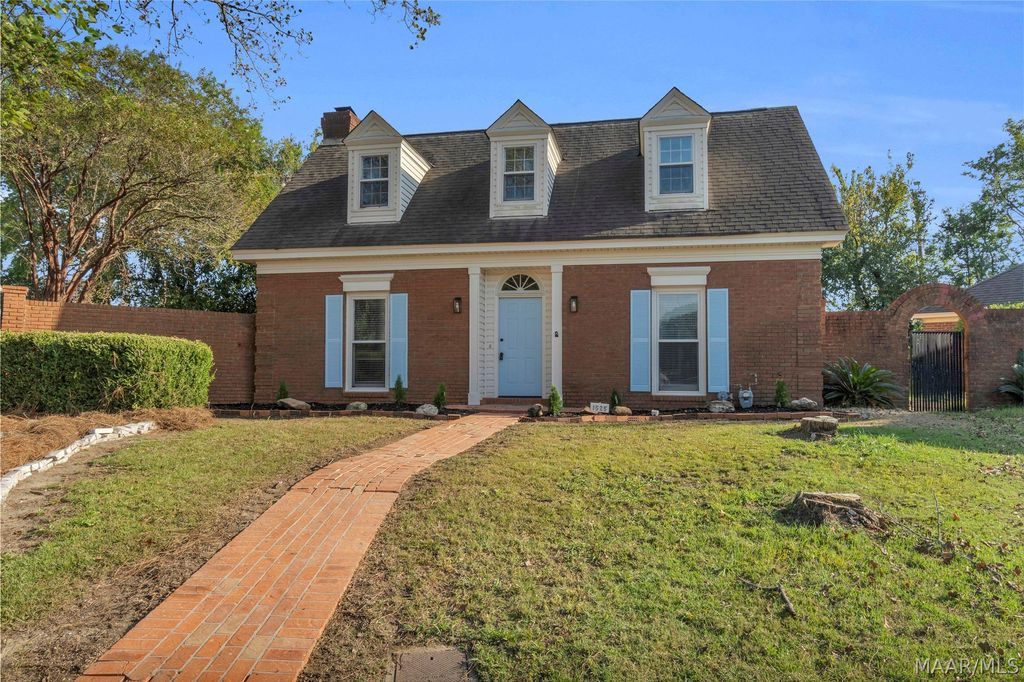 1525 Charleton Drive, Montgomery, AL 36106