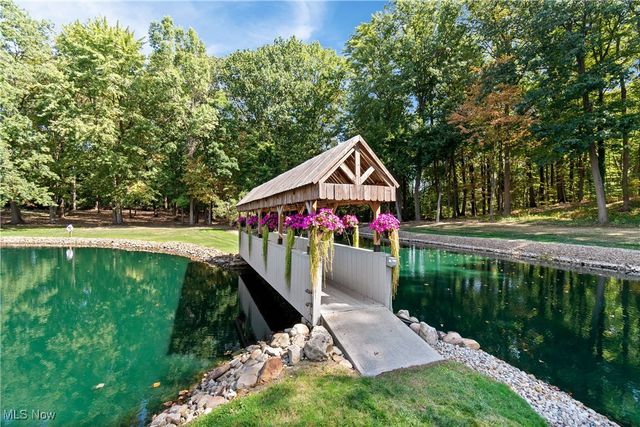 3523 Parfoure Boulevard, Uniontown, OH 44685