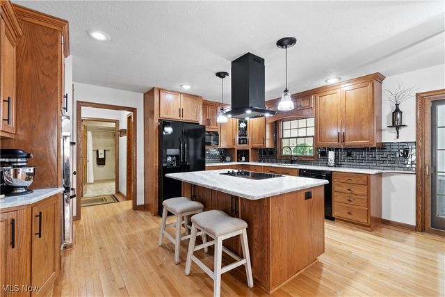 3523 Parfoure Boulevard, Uniontown, OH 44685