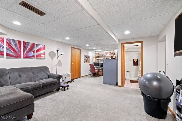 3523 Parfoure Boulevard, Uniontown, OH 44685