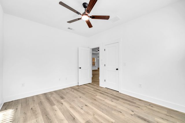 104 SW Fourth Avenue, Fort Walton Beach, FL 32548