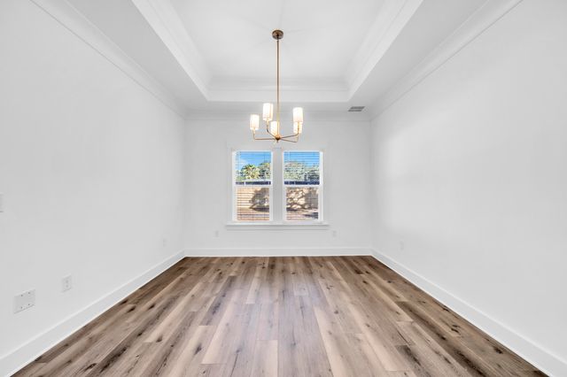 104 SW Fourth Avenue, Fort Walton Beach, FL 32548