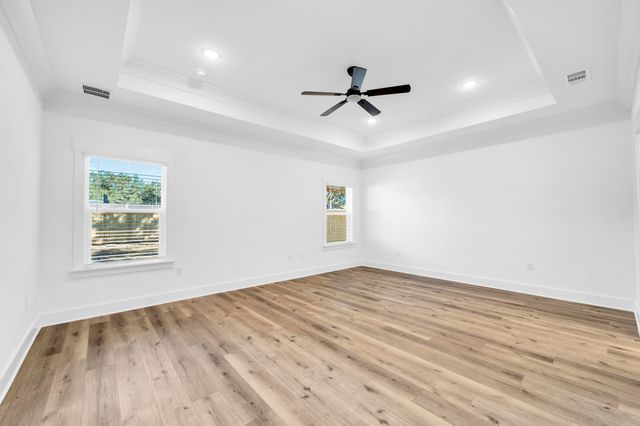 104 SW Fourth Avenue, Fort Walton Beach, FL 32548