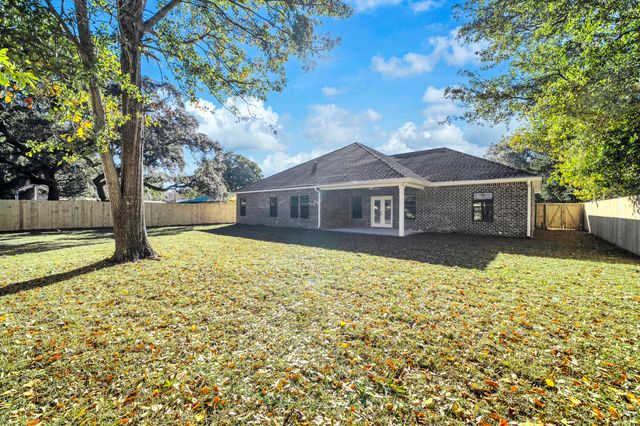 104 SW Fourth Avenue, Fort Walton Beach, FL 32548