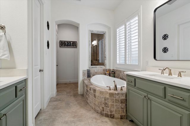 3009 Aberdeen Drive, The Colony, TX 75056