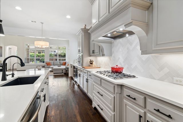 3009 Aberdeen Drive, The Colony, TX 75056