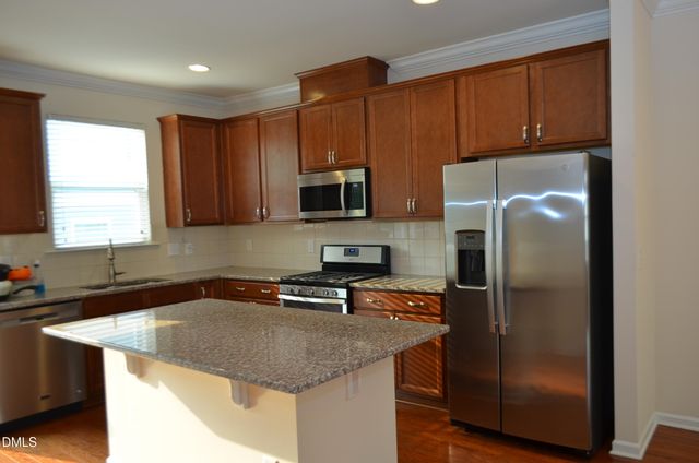 1021 Diamond Dove Lane, Apex, NC 27502