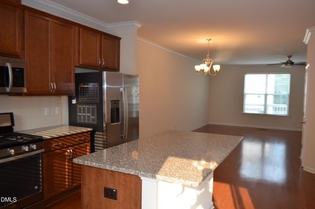 1021 Diamond Dove Lane, Apex, NC 27502