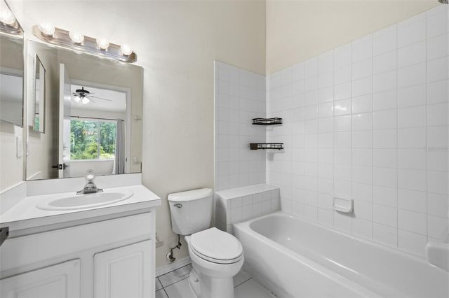1141 KENNEWICK COURT, Wesley Chapel, FL 33543