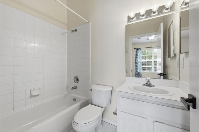 1141 KENNEWICK COURT, Wesley Chapel, FL 33543