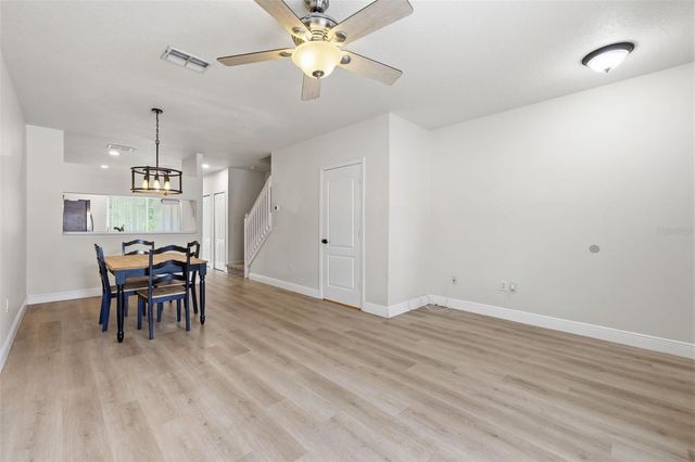 1141 KENNEWICK COURT, Wesley Chapel, FL 33543
