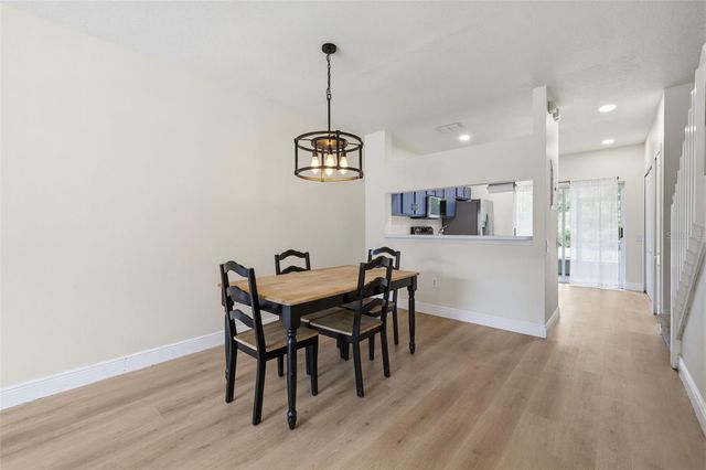 1141 KENNEWICK COURT, Wesley Chapel, FL 33543