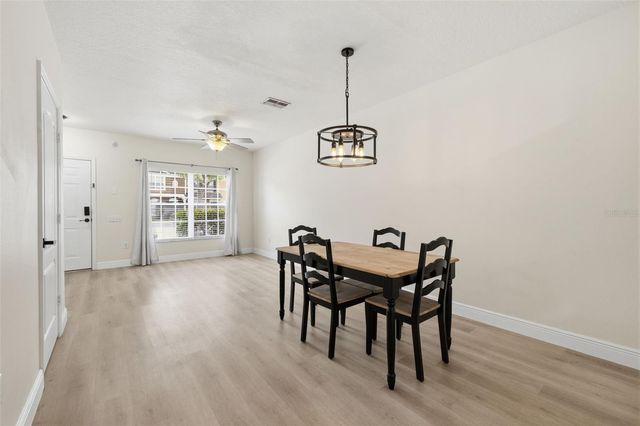 1141 KENNEWICK COURT, Wesley Chapel, FL 33543