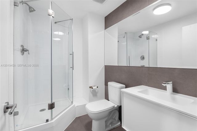 17111 Biscayne Boulevard 1406, North Miami Beach, FL 33160