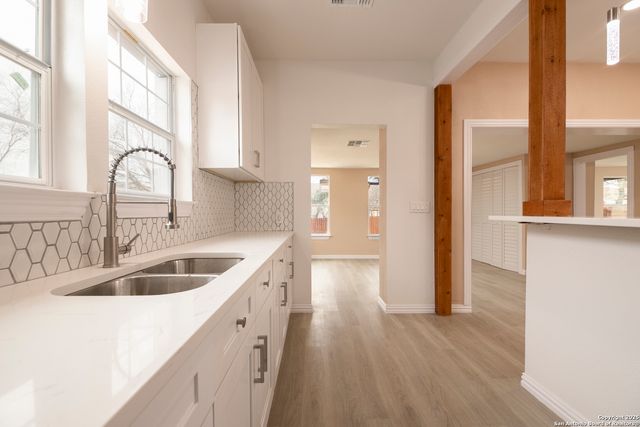 1411 McKinley, San Antonio, TX 78210