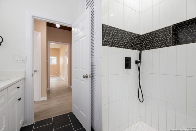 1411 McKinley, San Antonio, TX 78210