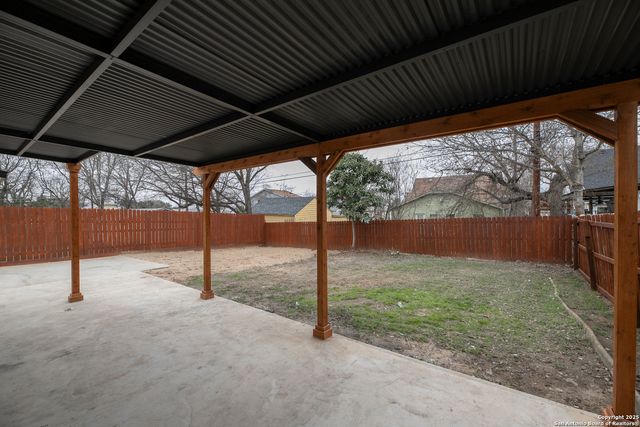 1411 McKinley, San Antonio, TX 78210