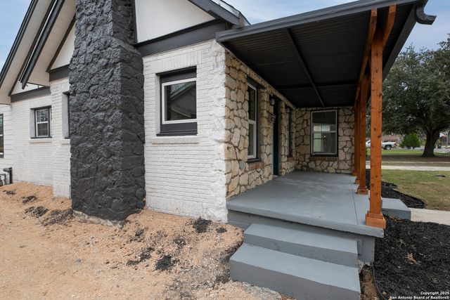 1411 McKinley, San Antonio, TX 78210