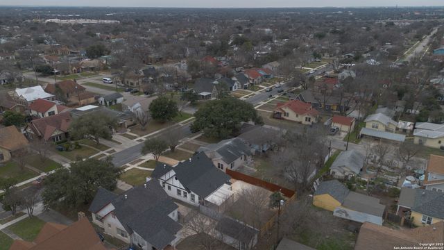 1411 McKinley, San Antonio, TX 78210