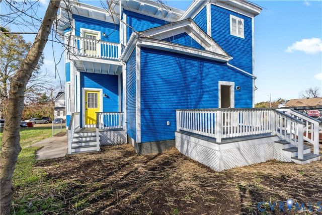 22 Corling St, Petersburg, VA 23803