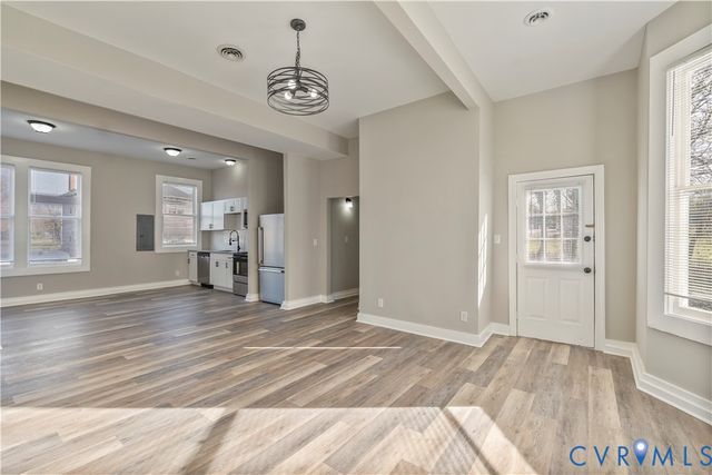 22 Corling St, Petersburg, VA 23803